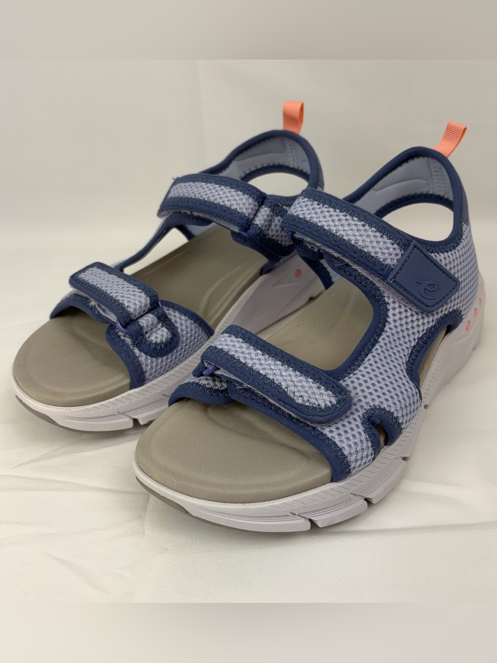 *New* Easy Spirit Maison Emove Lightweight Walking Sandals Women’s 8.5 Blue